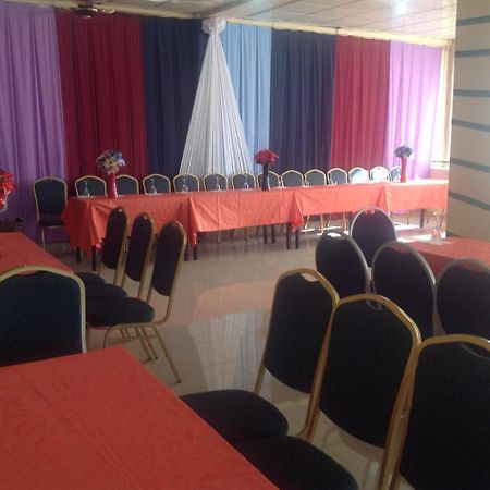 Weaver'S Hotel Abuja Luaran gambar
