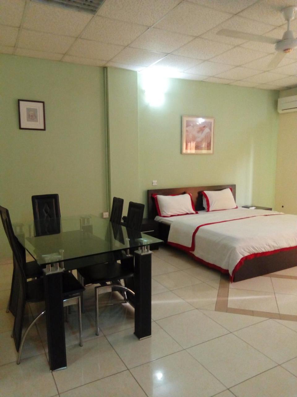 Weaver'S Hotel Abuja Luaran gambar