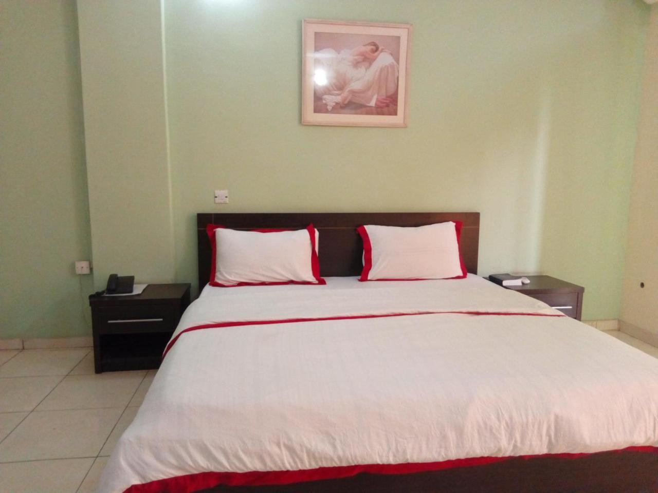 Weaver'S Hotel Abuja Luaran gambar