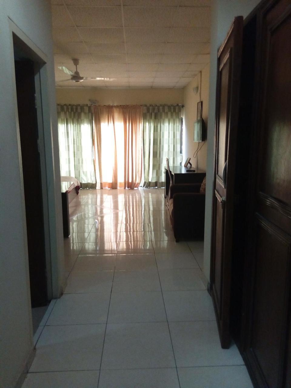 Weaver'S Hotel Abuja Luaran gambar
