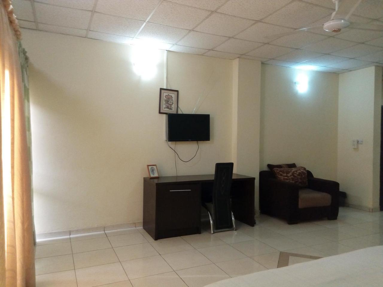 Weaver'S Hotel Abuja Luaran gambar